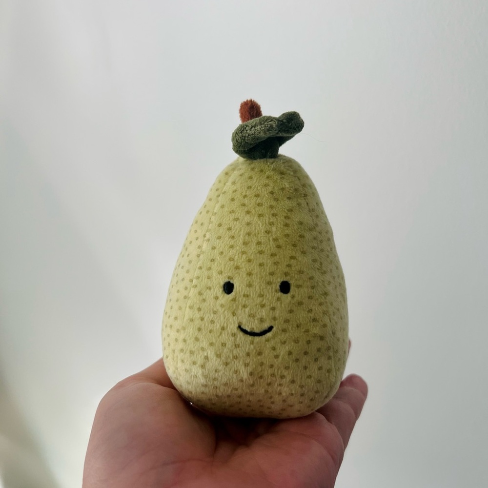 Jellycat Fabulous Fruit Pear *bum tags only